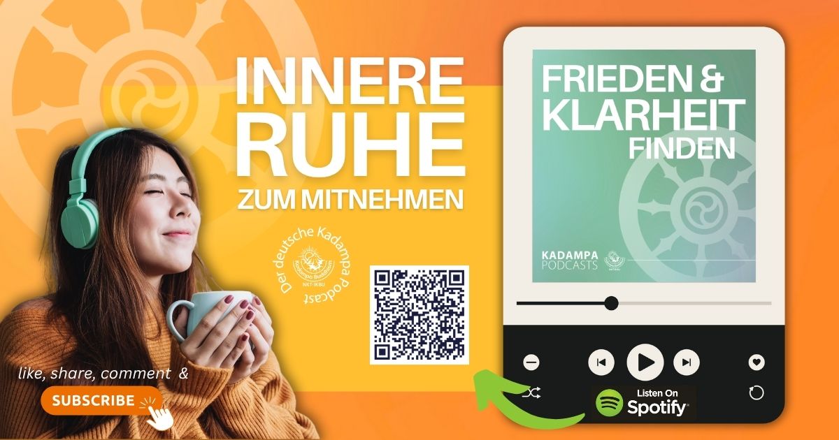 Frau mit Köpfhörer, entspannt lauscht Podcast innerer Ruhe